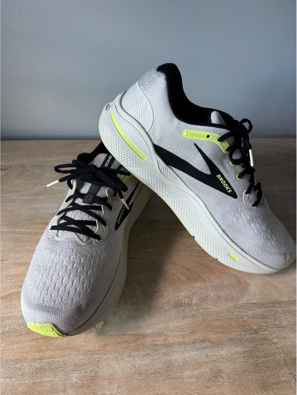 Brooks Ghost Max Running Shoes Size 14 White and Black with Neon Accents